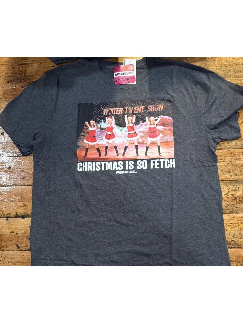 Mean Girls Christmas Is So Fetch Graphic Tee Gray unisex M Crew Neck